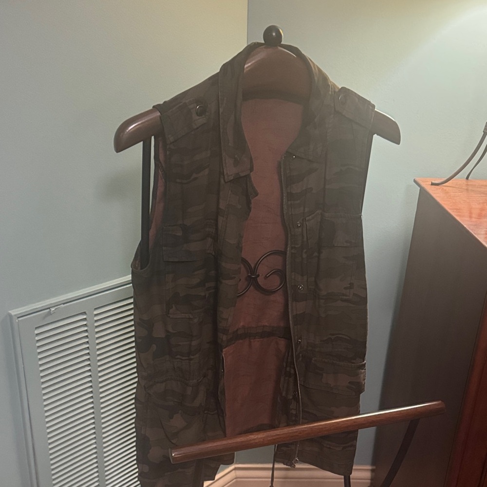 Dear John Camouflage Vest